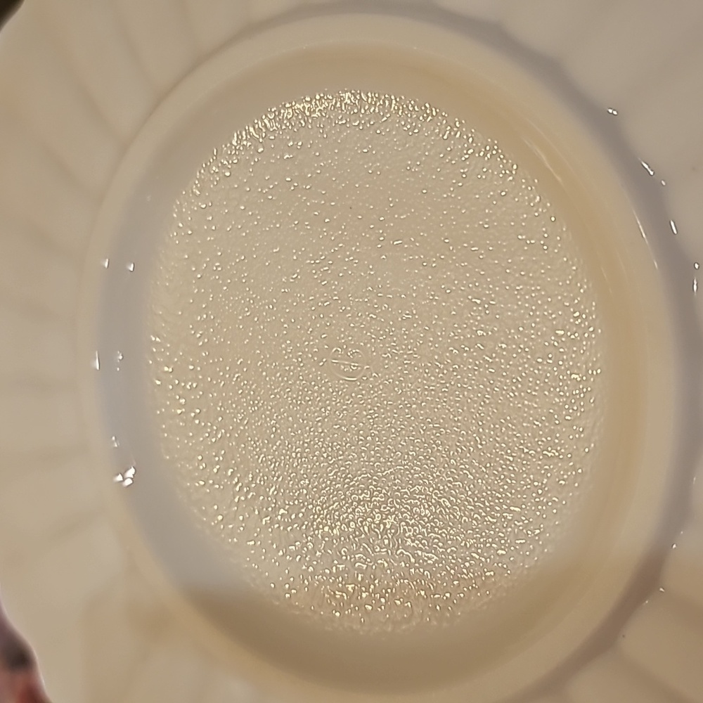 VINTAGE MILKGLASS - Picture 3 of 3